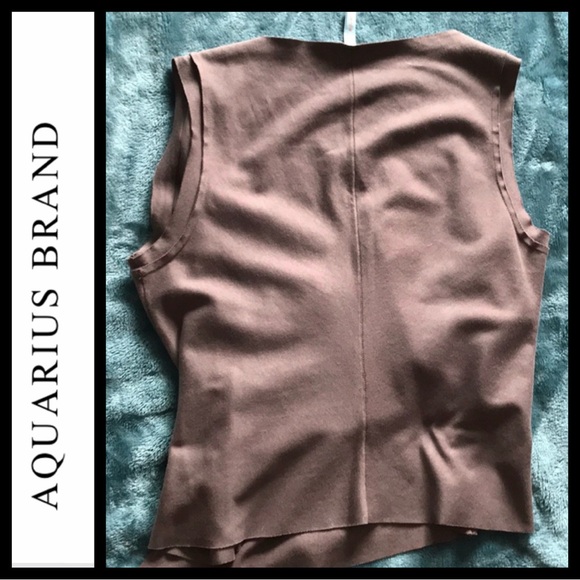 AQUARIUS Embellished Top - Picture 2 of 5